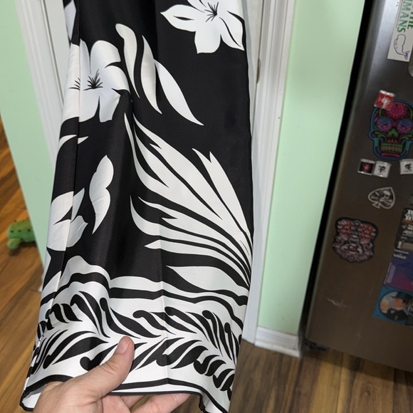 Worthington Black & White Floral Print Wide Leg Chic Pants Stylish Size 8 Tall - Picture 6 of 9